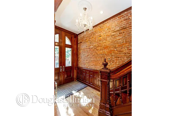 Sold by Douglas Elliman | media 40