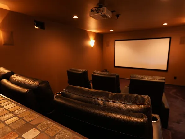 6307 Caleigh Dr, Charlestown, IN 47111