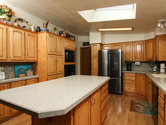 4th image of 208 S Neyland Ave Spc 42