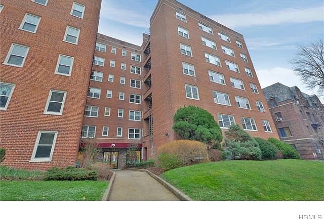 1st image of 30 N Broadway APT 3A