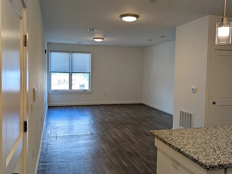 687 Ocean Ave #405 — Photo 3