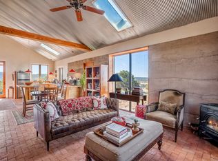 16 Lamy Station Trl, Lamy, NM 87540