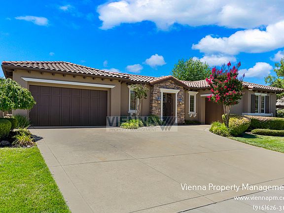 2nd image of 1944 Ladera Dr