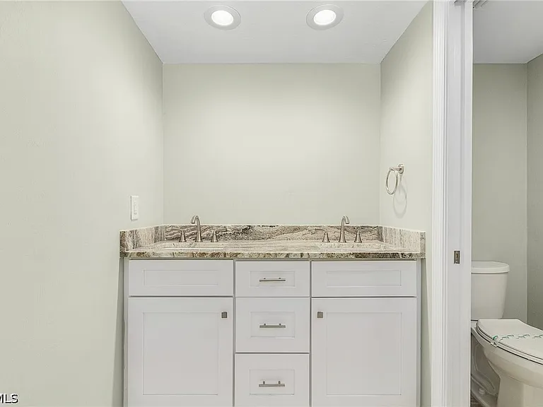 17425 Birchwood Ln #2 — Photo 18