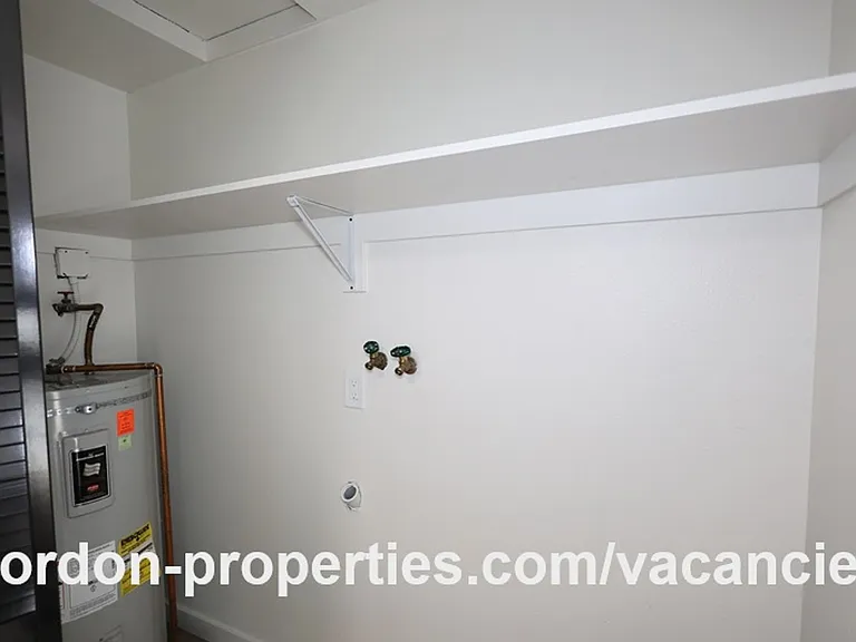 8960 SE Tolbert St #2 — Photo 13