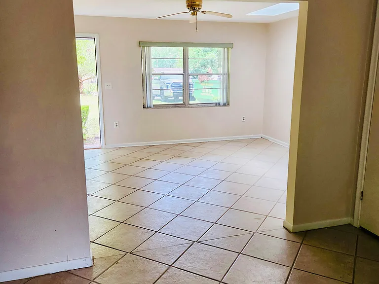 14202 NW 158th Ave — Photo 5