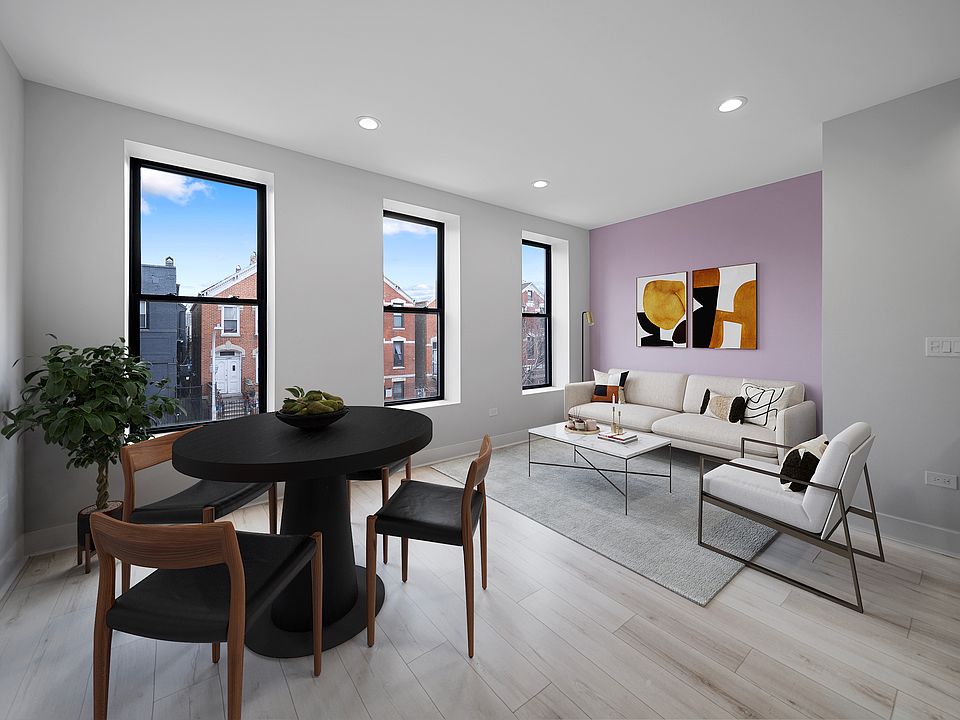 Living room - Virtually staged