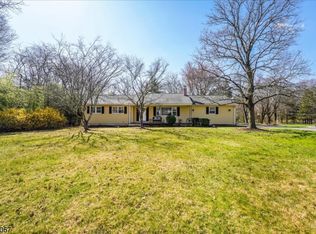 560 Rolling Hills Rd, Bridgewater, NJ 08807