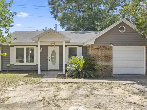 7722 Deborah Dr, Pensacola, FL 32514