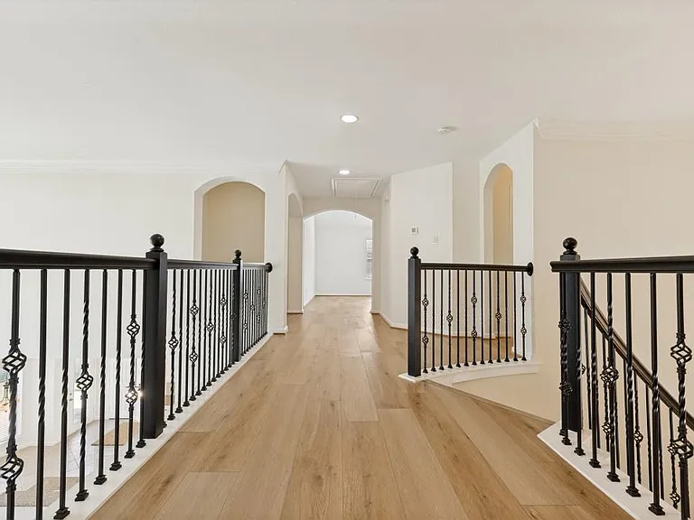 9318 Rainbluff Ln — Photo 16