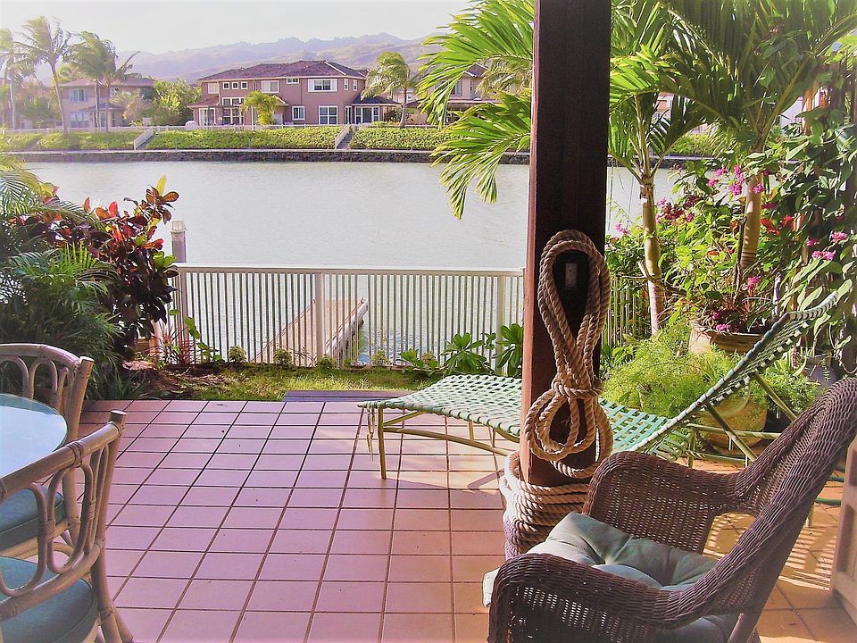 Lanai Garden overlooking Boat Dock and Marina
