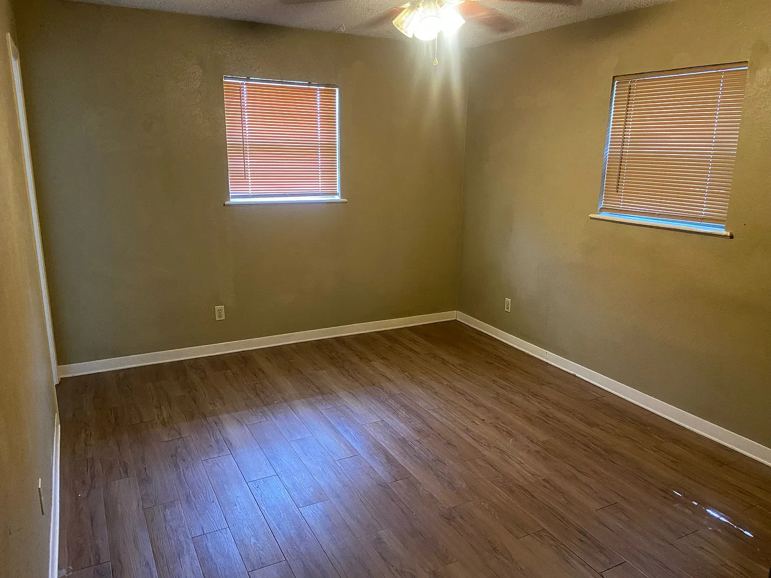 3 bed, 1352 sqft, $1,650 — Photo 4