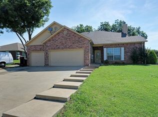 2009 W 4th Pl S, Claremore, OK 74017
