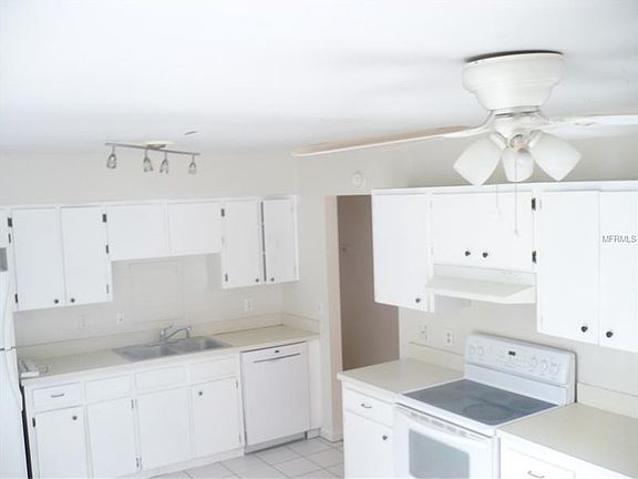 4th image of 8265 Malvern Cir
