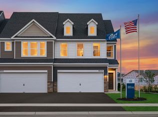 9707 4th St N, Lake Elmo, MN 55042