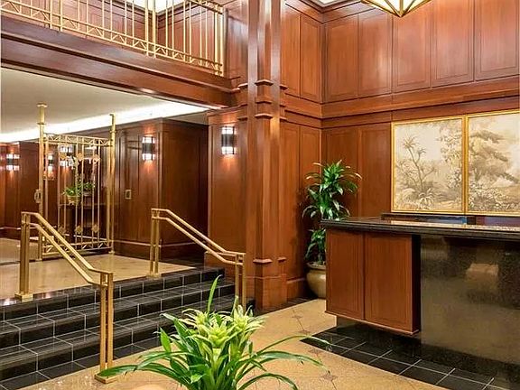 3rd image of 500 W Harbor Dr W #Penthouse 1314