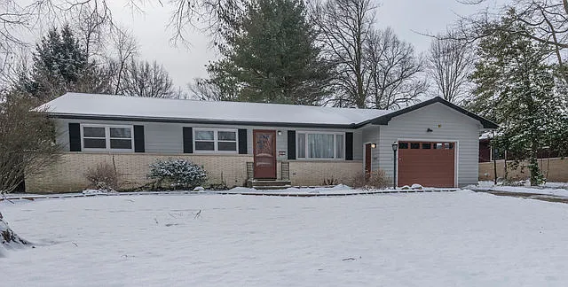 601 E Burkwood Ct photo 1