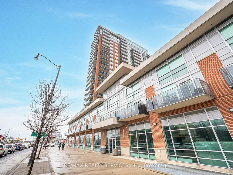 215 Queen St E #211 — Photo 2