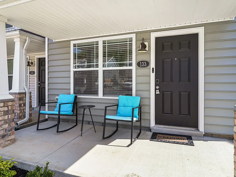 133 Davis Ridge Ln — Photo 6