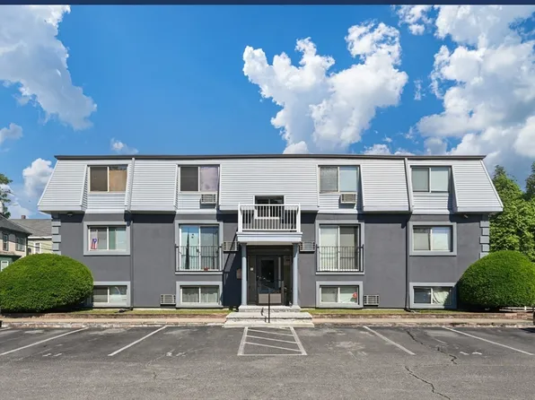 222 Stackpole St APT 4, Lowell, MA 01852