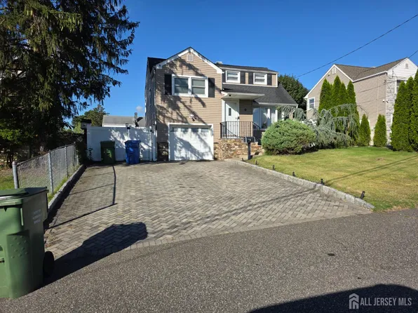 3 Carter Pl, Parlin, NJ 08859