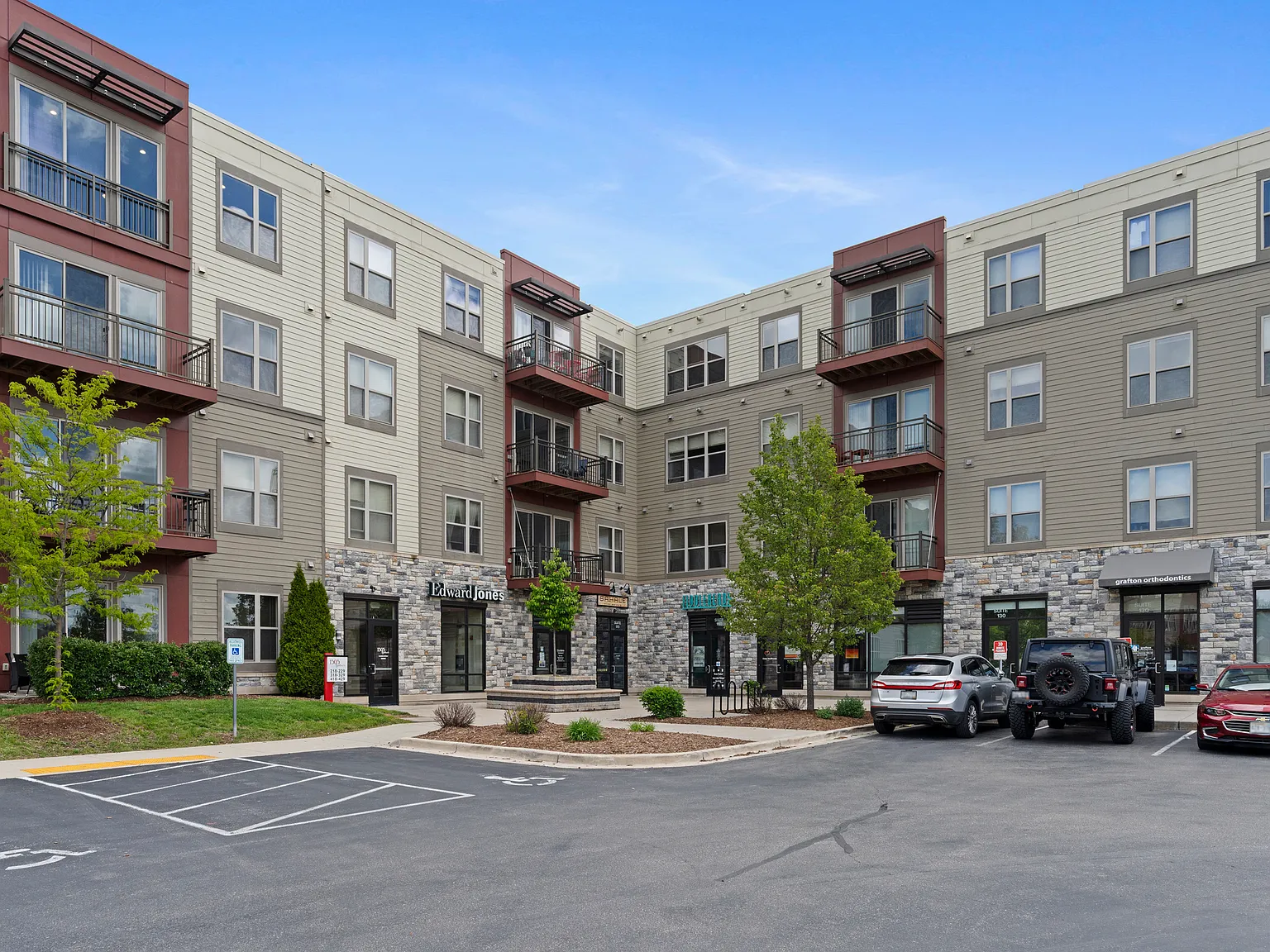 1505 Apartments + Townhomes — Photo 4