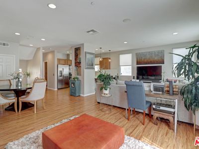 11917 Coratina Ln, Los Angeles, CA, 90047