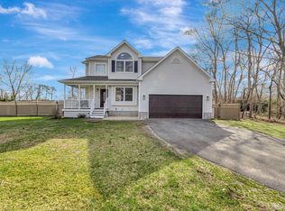 503 Weeks Avenue, Manorville, NY 11949