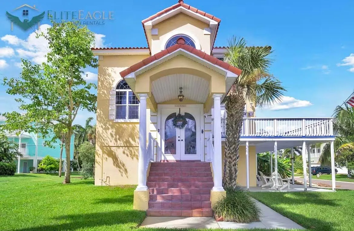 4 bed, 1828 sqft, $7,000 — Photo 2