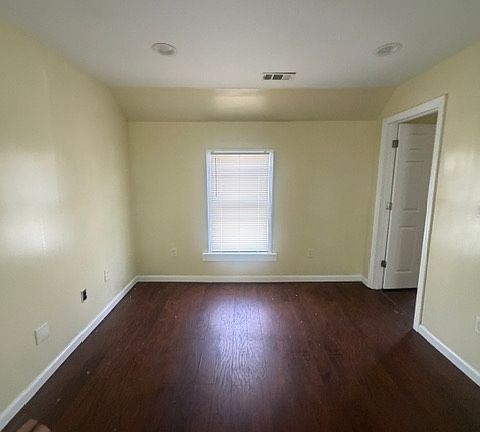 5th image of 680 Ogden St Unit 2