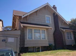 1202 NE 50th St, Seattle, WA 98105