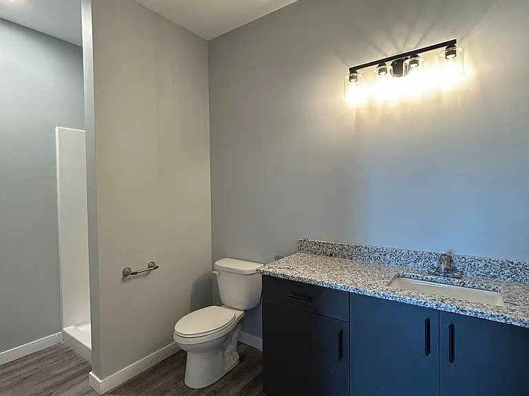 2724 Silver St — Photo 58