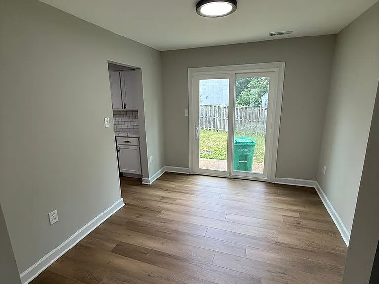 5853 Suitland Rd — Photo 7