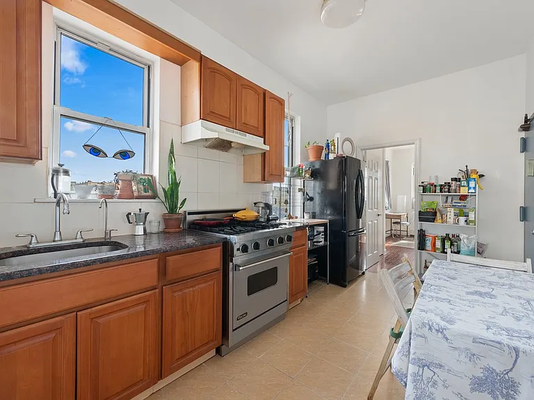 25 Bogart St #3N — Photo 4