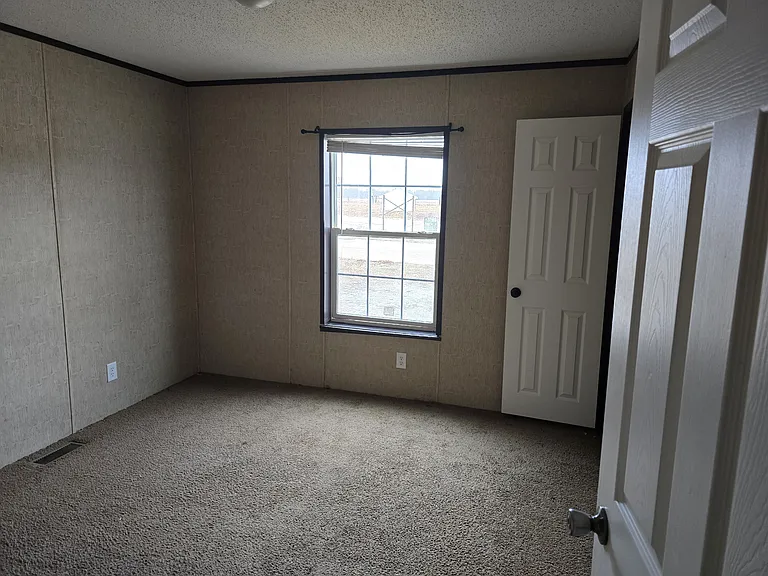 803 W Irish Ridge Rd #27 — Photo 7