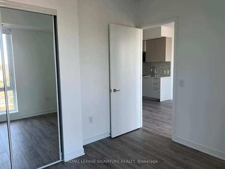 10 Oak St — Photo 5