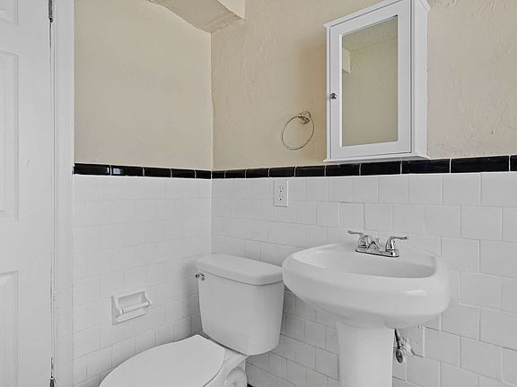 4th image of 6801-05 NW 13th St #6AE