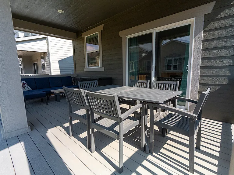 2560 Canfield Ln — Photo 30