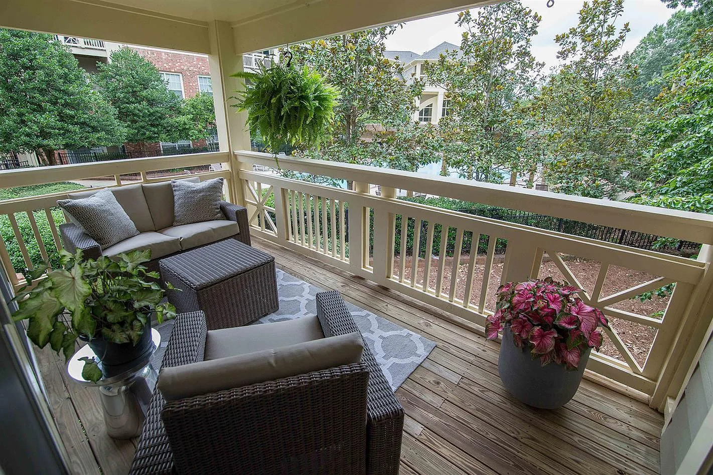Crescent Arbors — Photo 4