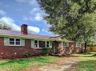 958 Marys Grove Rd, Cherryville, NC 28021