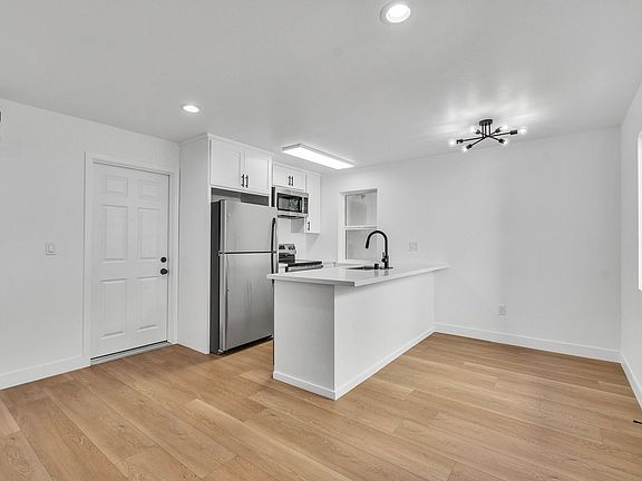 3rd image of 259 Park Ave #C