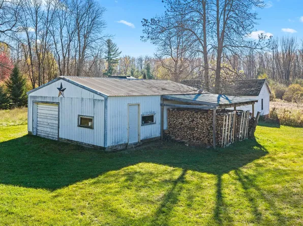 3683 County Rd E, Abrams, WI 54101