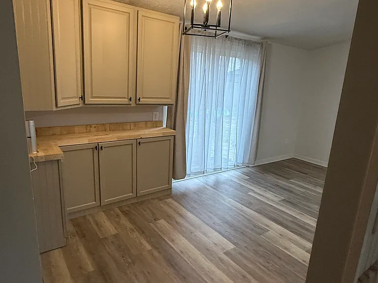 257 Windsor Castle Dr — Photo 10