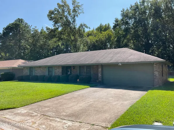 6827 Franklin D Roosevelt Dr, Jackson, MS 39213