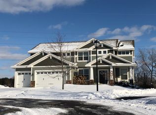 953 Maple Trail Ct, Eagan, MN 55123