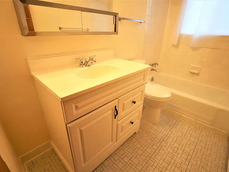 6520 Oliver Ave S — Photo 14
