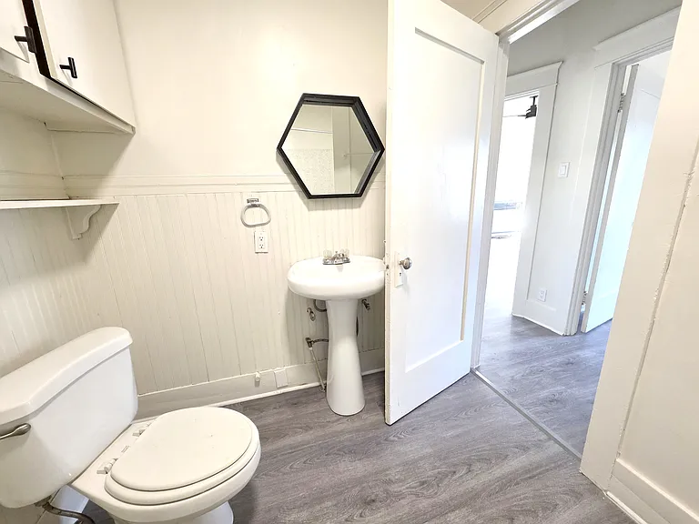 521 N Pomona Ave #1 — Photo 7