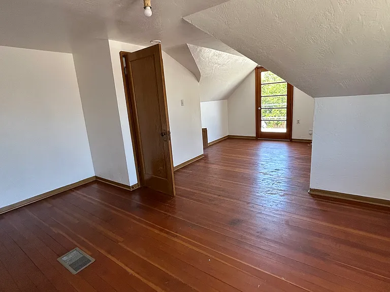 909 S Pleasant Ave — Photo 14