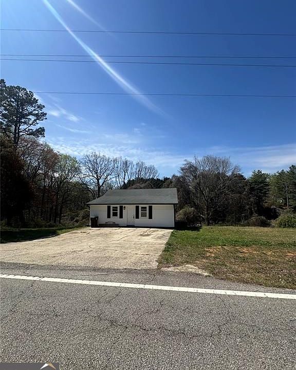1st image of 2403 Apple Pie Ridge Rd