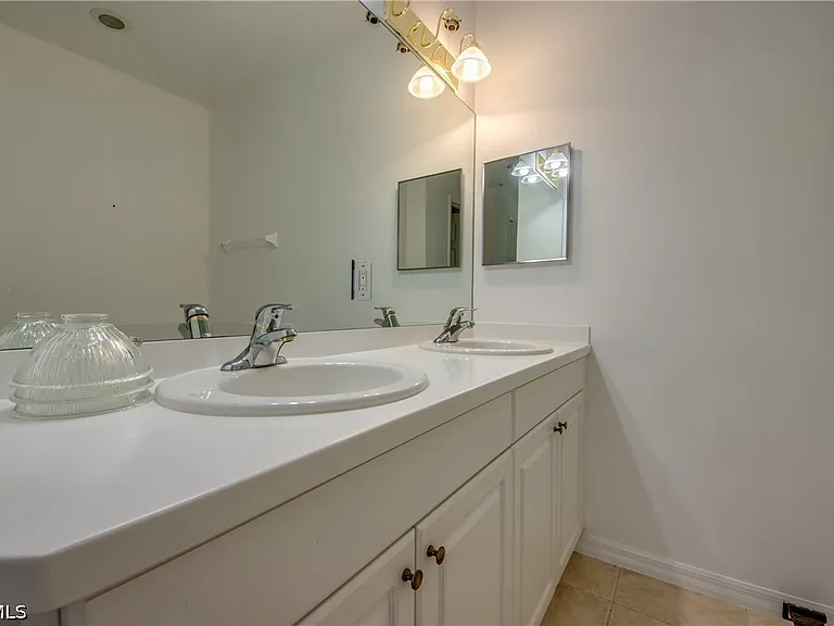 15250 Riverbend Blvd #204 — Photo 17